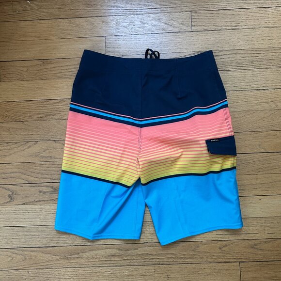 O'Neill BOY'S LENNOX STRIPE 18" BOARDSHORTS - Picture 3 of 7